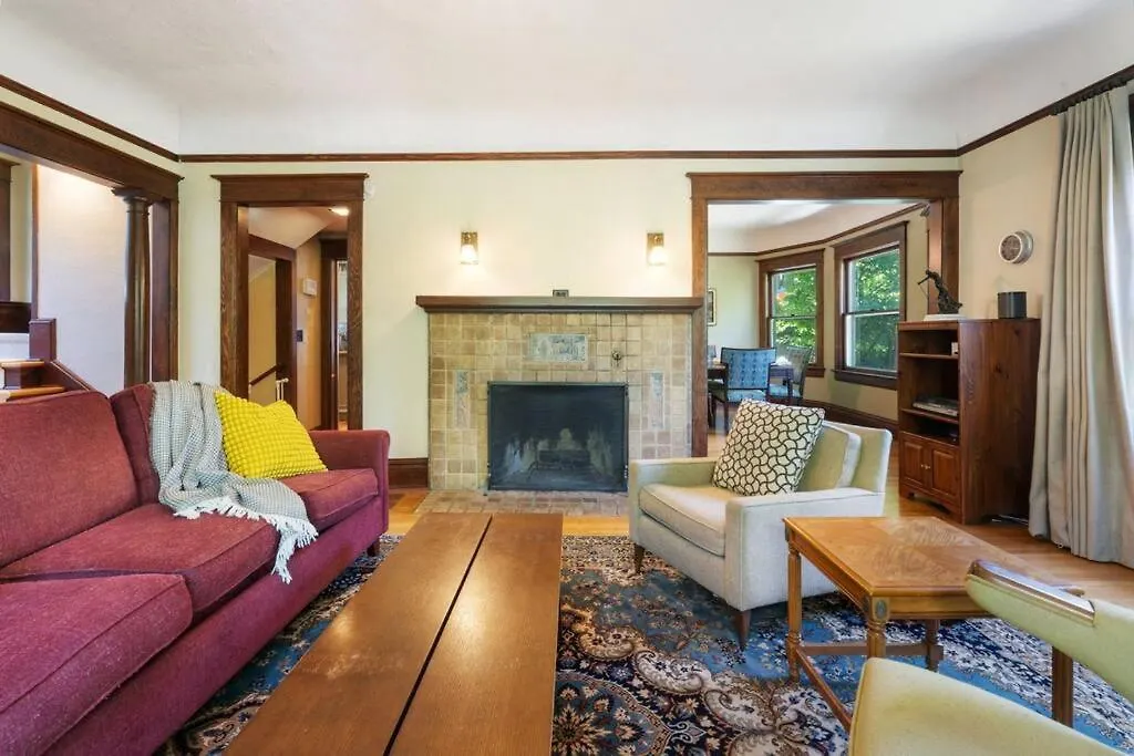 Вилла Stylish 4Br Belmont Haven With Saltwater Hot Tub Портленд 0*,  США
